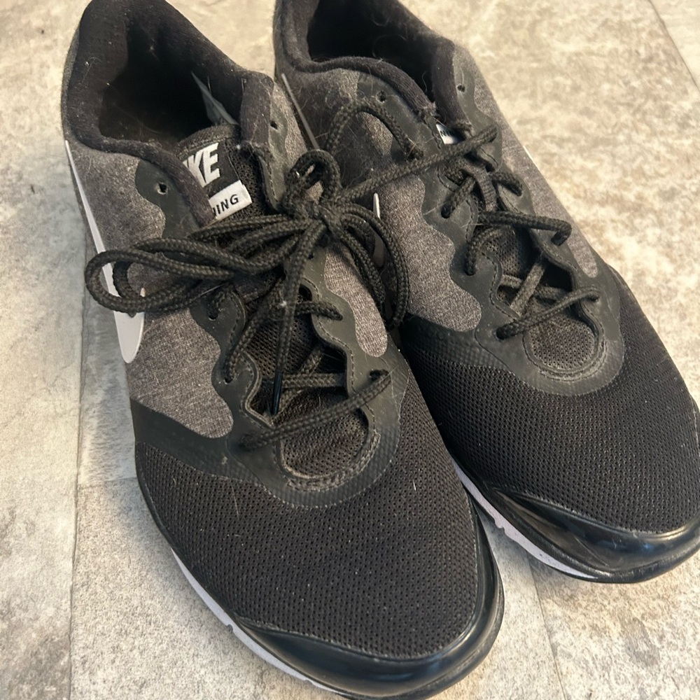 Nike Women's Black Running Shoes